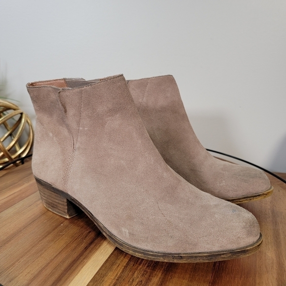 Lucky Brand Benissa Suede Ankle Boots Size 9.5 - Picture 4 of 17